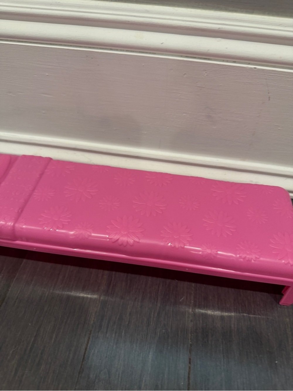 NWOT Barbie Dreamhouse Plastic Pink Bed for Dolls Pretend Play Girls - Picture 2 of 6